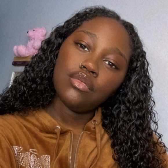 Meet your Posher, Treia - Picture 1 of 1